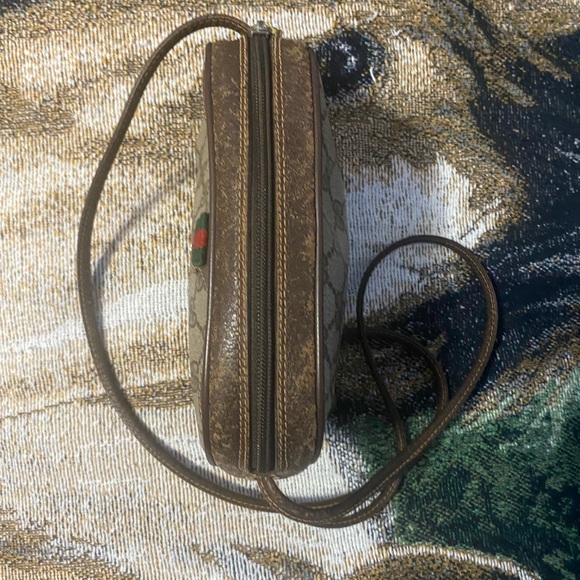 Vintage Gucci purse. CLASSIC. - Picture 4 of 12